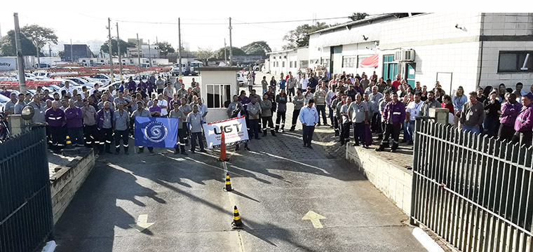 Em funo da presso do Sindicato e dos trabalhadores, as empresas agendaram reunio