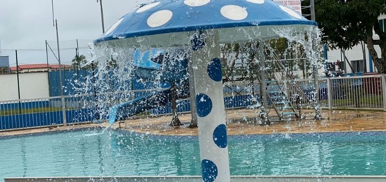 Vista para a piscina 