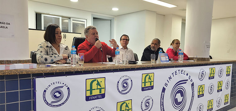 Secretrio Geral do SINTETEL, Mauro Cava, explana sobre a importncia do voto