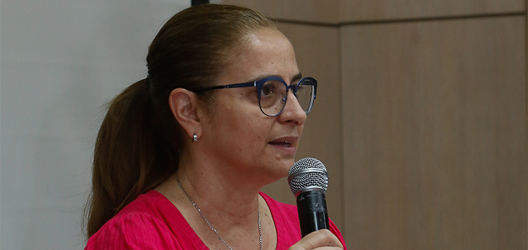 A diretora Social do SINTETEL, Cristiane do Nascimento, esclarece como vai ser a dinmica do Curso