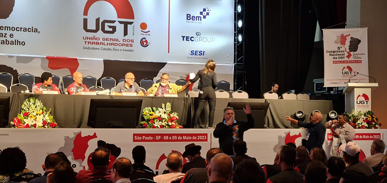 O secretrio Geral do SINTETEL, Mauro Cava de Britto, disserta sobre a nova frmula de custeio sindical