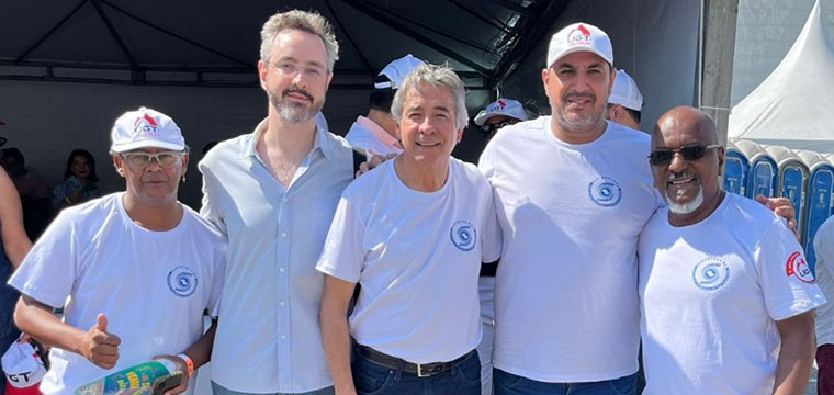 Sergio Reis do SINTETEL, professor Vitor do DIEESE, dirigentes do SINTETEL Marcos Milanez, Alex Vilela e Gilson Carvalho