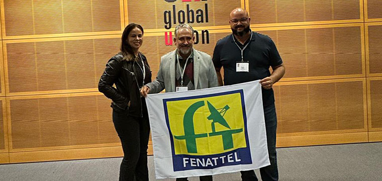 Gabriela Machado(Sinttel-SC), Gilberto Dourado(Sintetel-SP) e Rogrio Soares(Sinttel-SC)