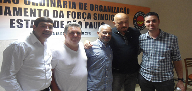 Presidente da For?a S?o Paulo ao centro