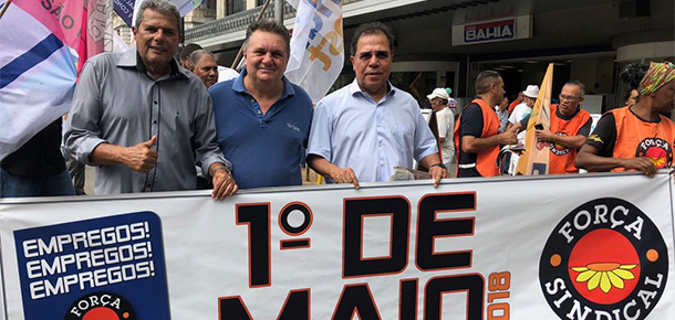 Roberto Sargento dirigente do Sind. dos Metalrgicos, Mauro Cava dirigente do Sintetel e Juruna, Secretrio Geral da Fora