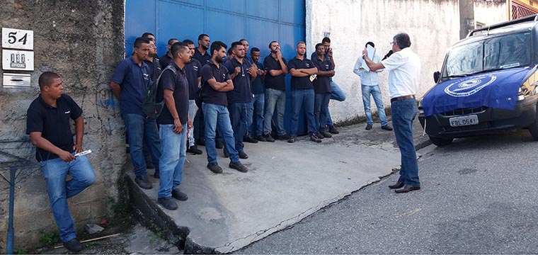 Sindicato se rene com trabalhadores da Engetiz