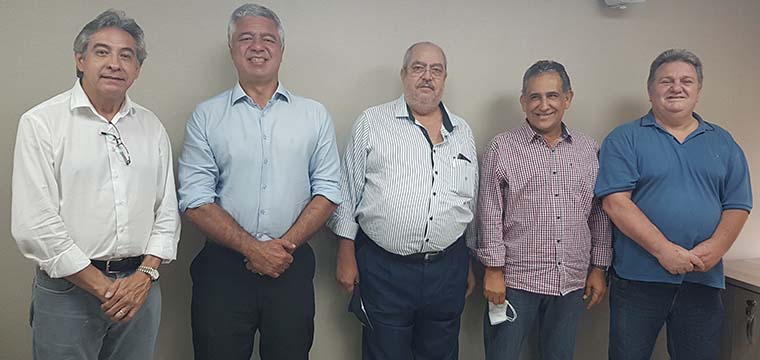 Major Olimpio (2 da esq. para dir.) em reunio com a direo do SINTETEL em novembro de 2020