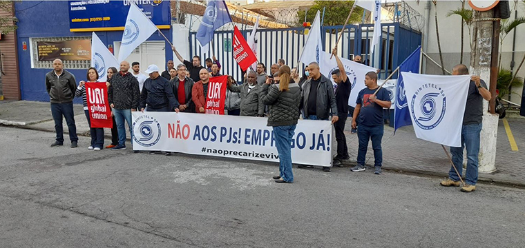 Manifestação na Ezentis da Rua Xavier  Curado /Ipiranga ( Prédio DG)