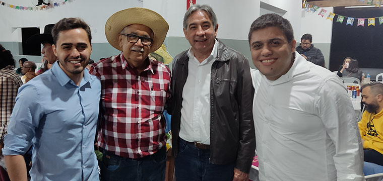 Advogado Victor Marques, diretor Jorge Xavier e o diretor Secretário, Marcos Milanez