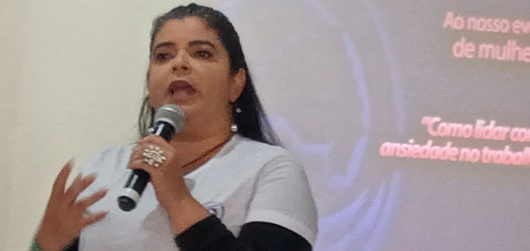 Maria Edna Medeiros, secretria da Mulher da FENATTEL, da CONTCOP e da UGT, destaca a produo de conhecimento, a integrao e o acolhimento