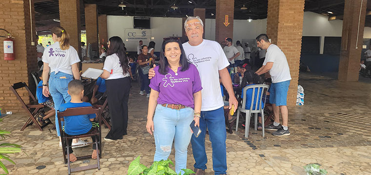  Iolanda, voluntria no Comit da Vivo/Telefnica e responsvel pela administrao do Clube de Campo; e Valdir Gomes, dirigente sindical do SINTETEL e presidente do Clube de Campo de Campinas.