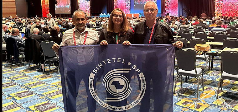 Gilberto Dourado, presidente da FENATTEL, do SINTETEL e eleito para o Comit Executivo da UNI com os dirigentes Cristiane do Nascimento e Jos Roberto da Silva