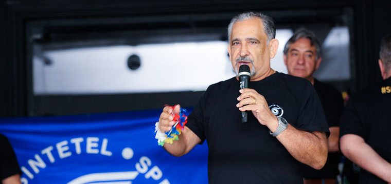 Gilberto Dourado, presidente do SINTETEL, fala sobre a necessidade de valorizao dos trabalhadores