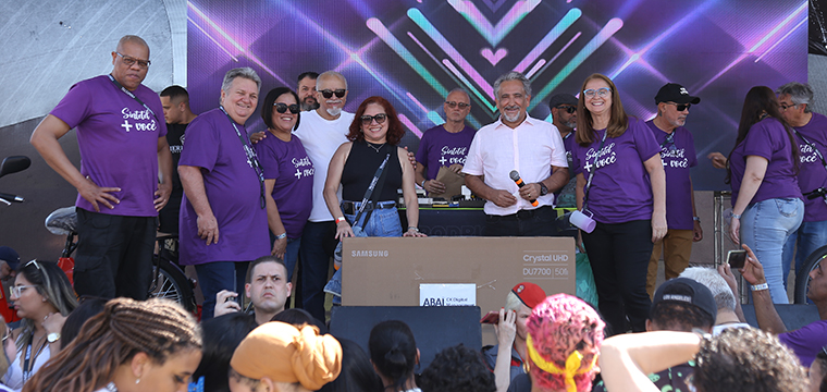 Andrea Sampaio da Atento S.Bento ganhou uma TV de 50