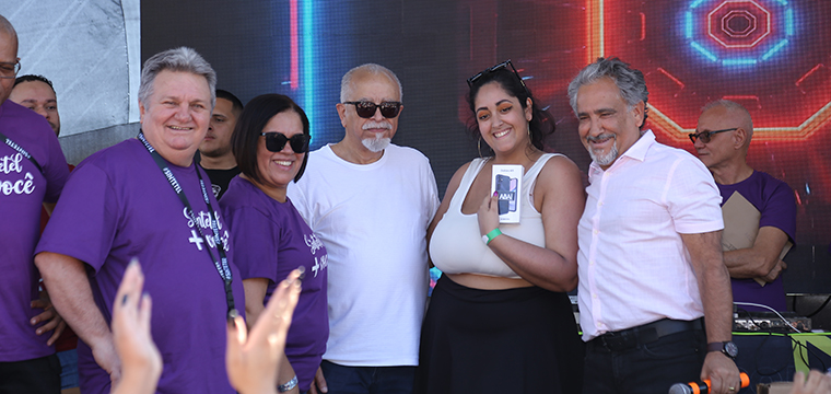 Beatriz Martins da Atento S.Bento ganhou um celular