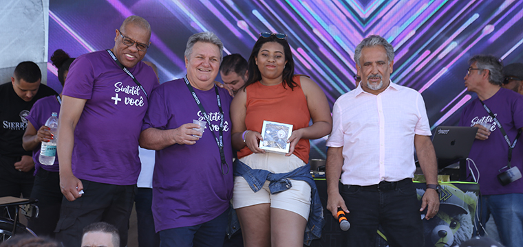 Vanessa Soares da Atento S.Caetano ganhou uma caixa de chocolates finos