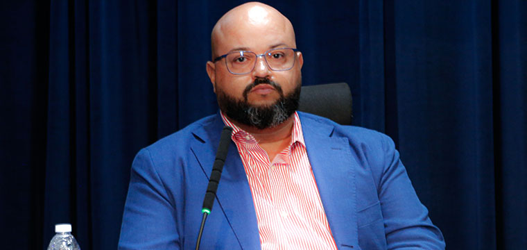 Rogrio Soares, presidente do SINTTEL-SC, prestigia o evento