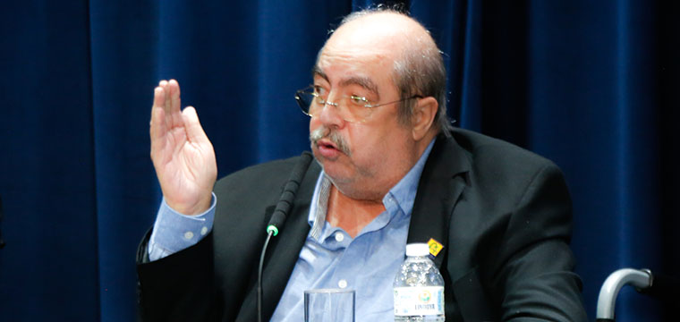 Almir Munhoz, presidente da FENATTEL, fala sobre o combate  precarizao