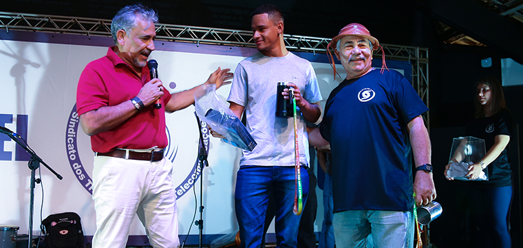 Vitor Manuel da TEL de Ribeiro Preto ganhou um fone