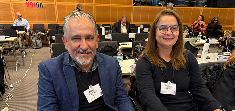 Gilberto Dourado, presidente do SINTETEL e Cristiane do Nascimento, vice-presidente da FENATTEL