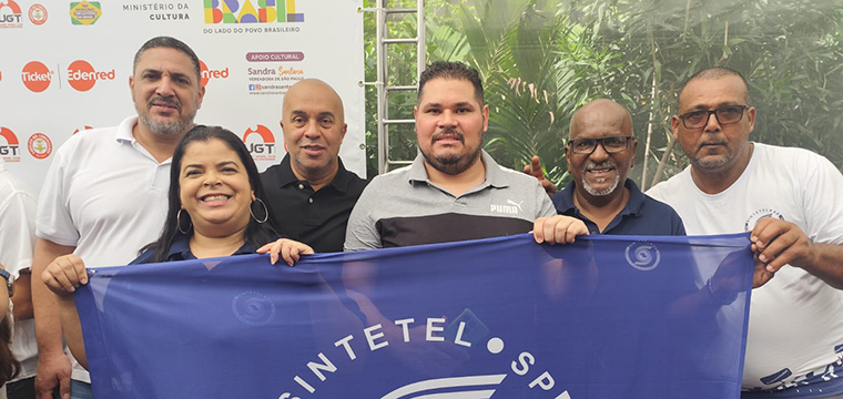 Dirigentes do SINTETEL presentes ao evento 