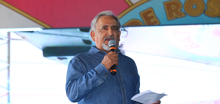 Gilberto Dourado, presidente do SINTETEL, faz a abertura do evento