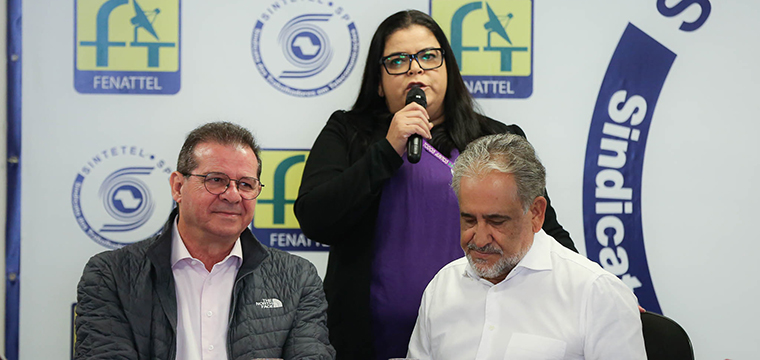 A secret�ria da Mulher do SINTETEL, Maria Edna, explicou sobre o objetivo do evento para formar futuras lideran�as