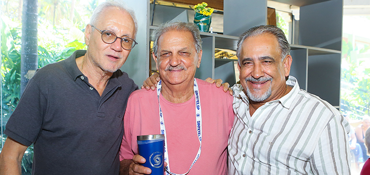 Presidente da Fenattel, Jos� Roberto, aposentado e Gilberto Dourado, presidente do SINTETEL 