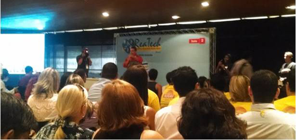 Carlos Aparcio Clemente, coordenador do Espao Cidadania, foi um dos organizadores do evento