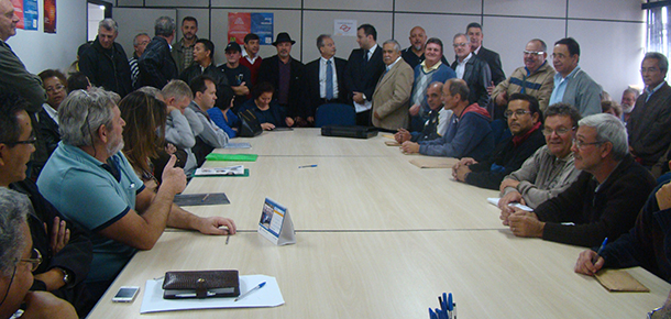 Os contemplados foram ao Sindicato se informar sobre seus direitos