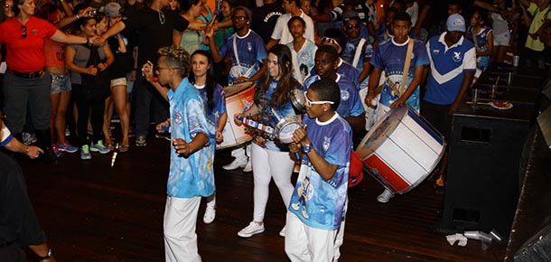 Bateria mirim da Nen de Vila Matilde encerrou o evento