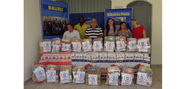 450Kg de alimentos foram arrecadados 