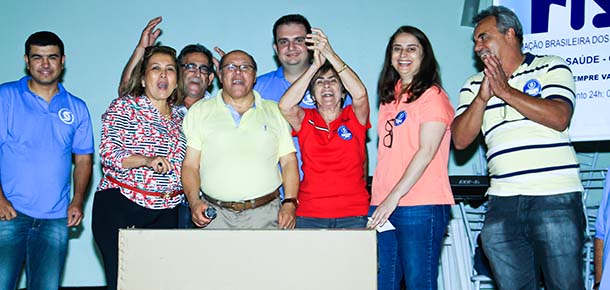 Elvira Figueira, de Araatuba, foi a sorteada da TV de 42 polegadas