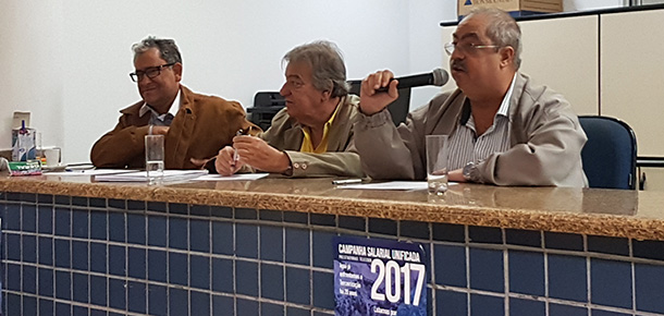 As reformas levaro os trabalhadores de volta aos tempos de escravido, alertou o presidente do Sintetel Almir Munhoz